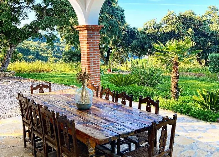 Encinas Villa